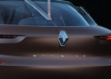 ’رينو‘ تقدّم ’سيمبيوز‘: سيارة تعكس مفهوم ورؤية التنقّلية للعام 2030